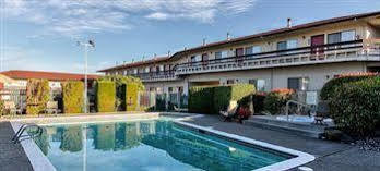 Mini-hôtel Islands 3*